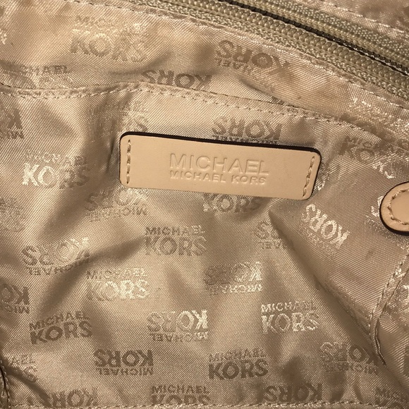Authentic MK bag! - Picture 3 of 4